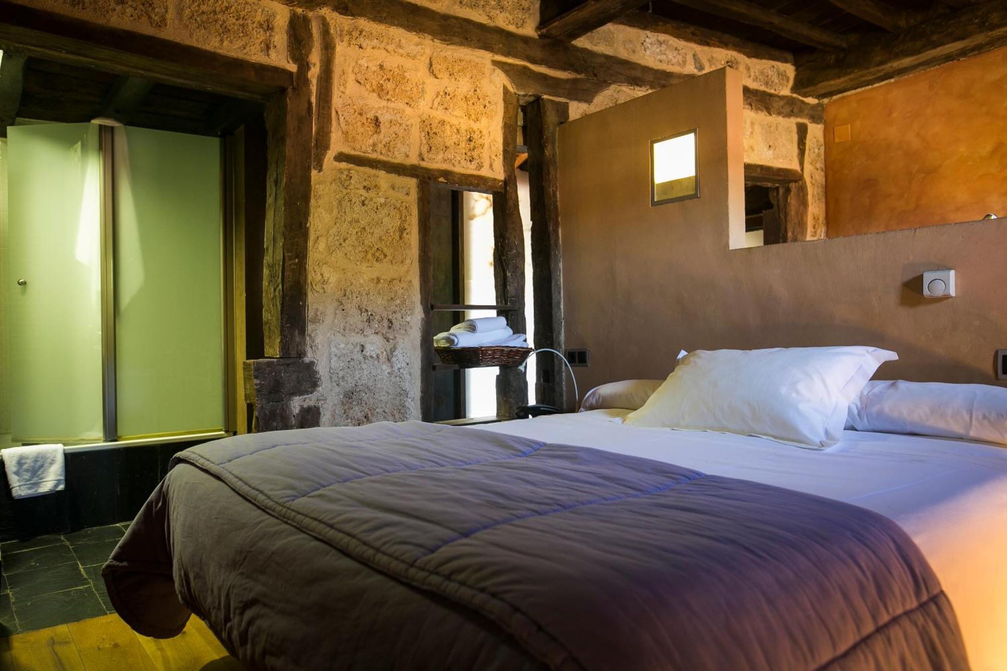 Hotel Boutique El Convento De Mave Santa Maria de Mave Exterior photo
