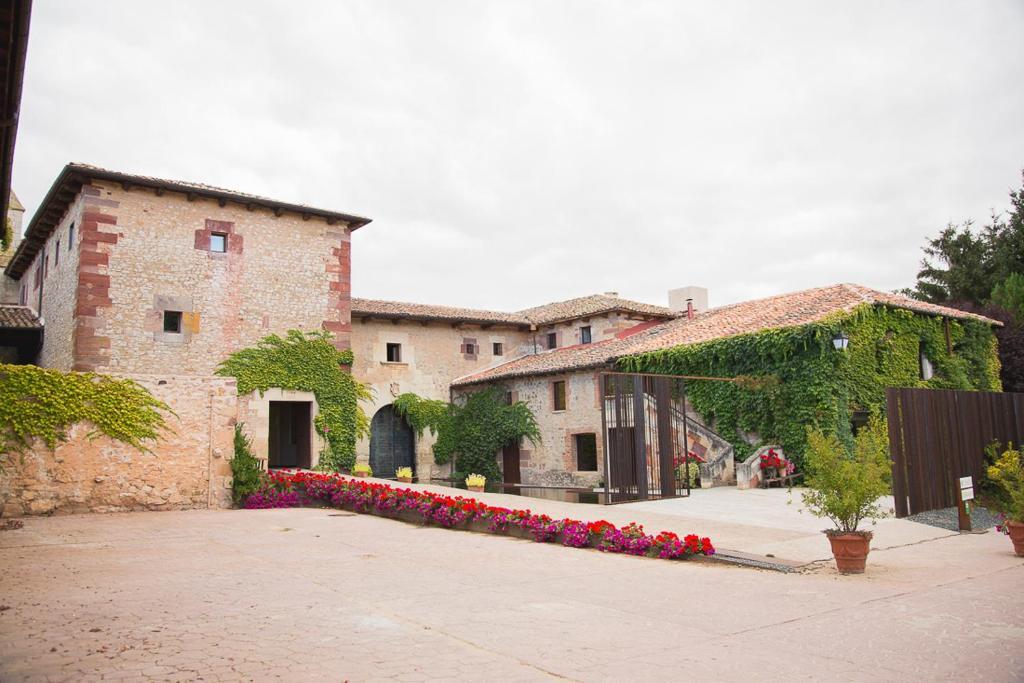Hotel Boutique El Convento De Mave Santa Maria de Mave Exterior photo